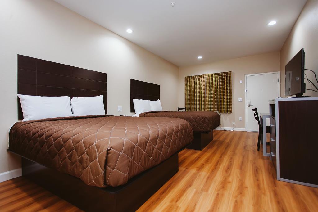 Palace Inn Houston Northwest 290 Экстерьер фото